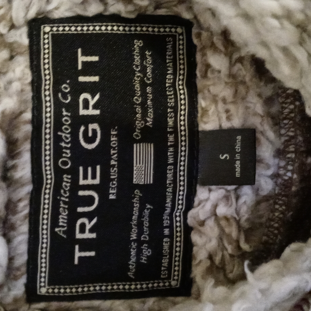 True Grit pullover - Picture 2 of 2